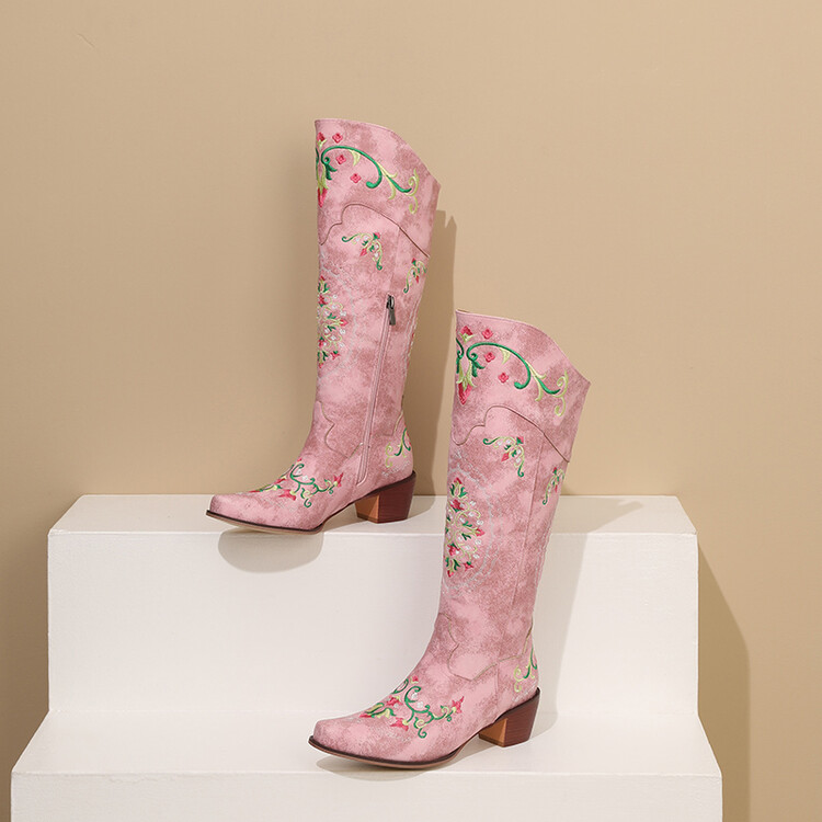 knight-boots-with-embroidered-floral-design_2 Knight Boots with Embroidered Floral Design